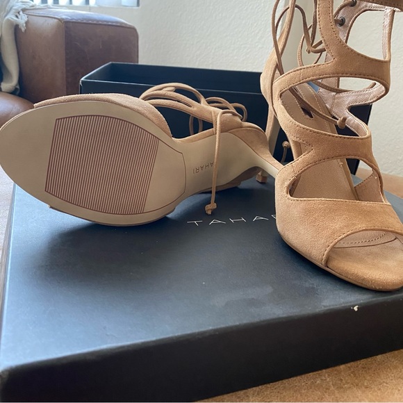 Tahari Lynna strappy heels - Picture 3 of 4